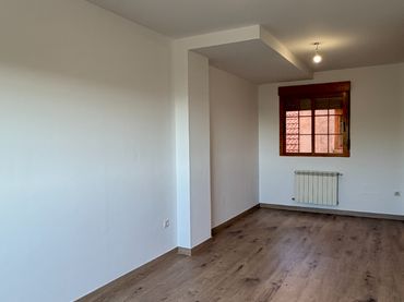 Duplex con balcone in vendita a Avenida de la Ilustración