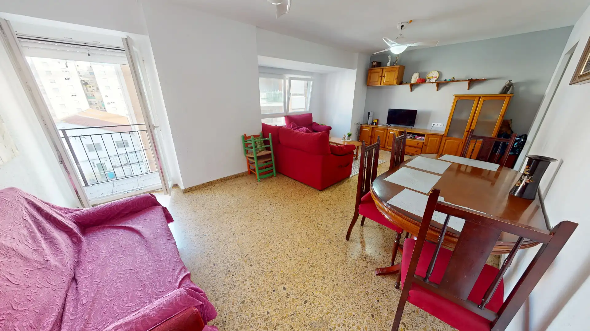 Wohnzimmer von Wohnung zum Verkauf in Alcoy / Alcoi mit Ofen, Balkon und Internet