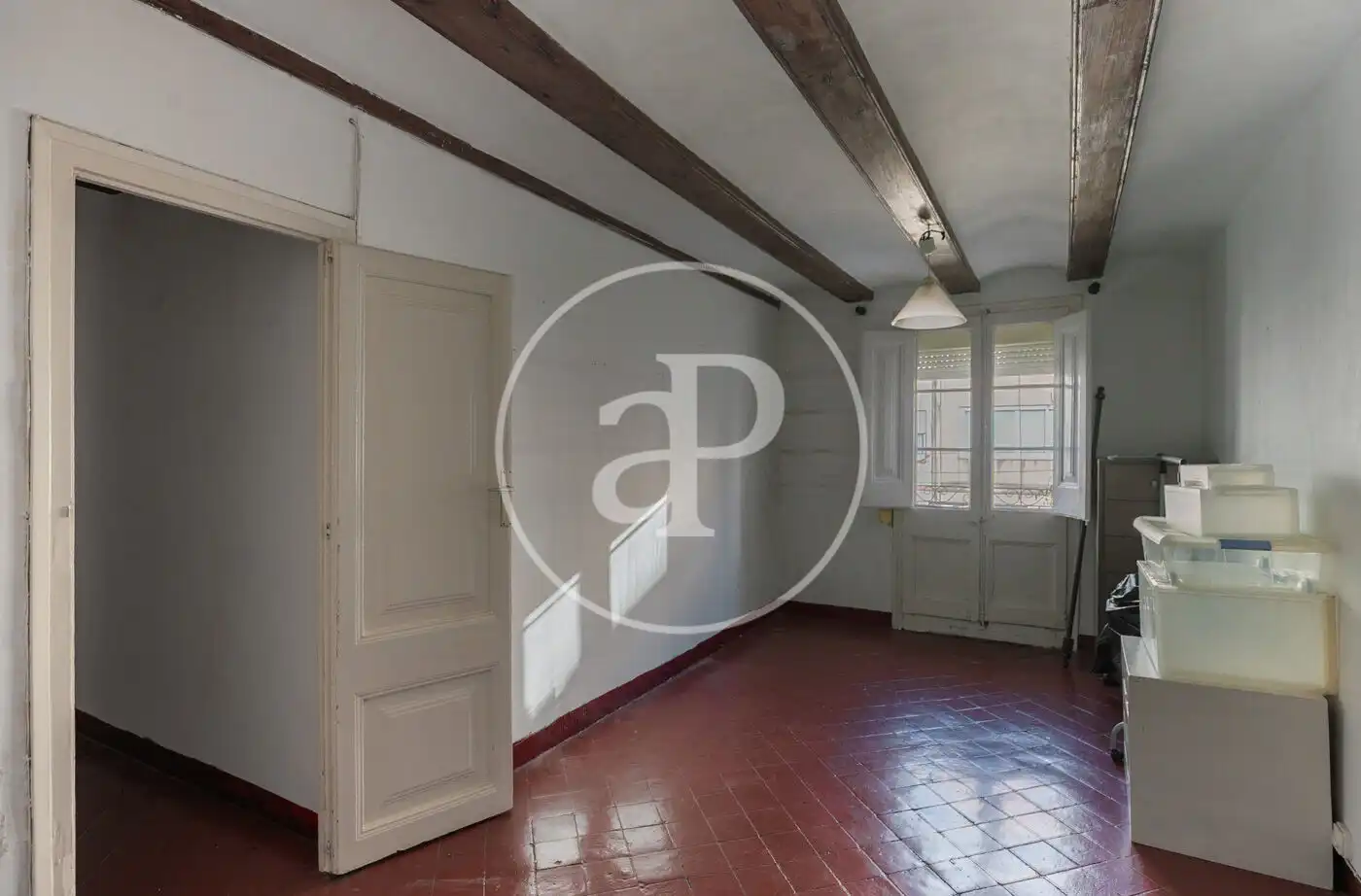 Wohnung zum Verkauf in Barcelona mit Heizung und Balkon