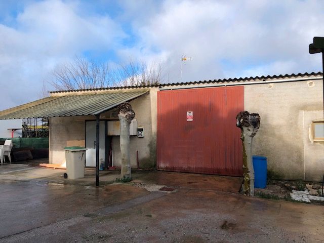 Industrial buildings for sale in Calle Kaki, Ugena