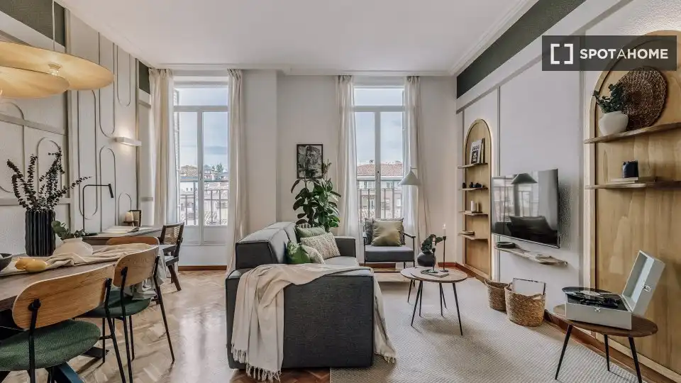 Sala de estar de Piso de alquiler en Madrid con Aire acondicionado, Calefacción y Amueblado