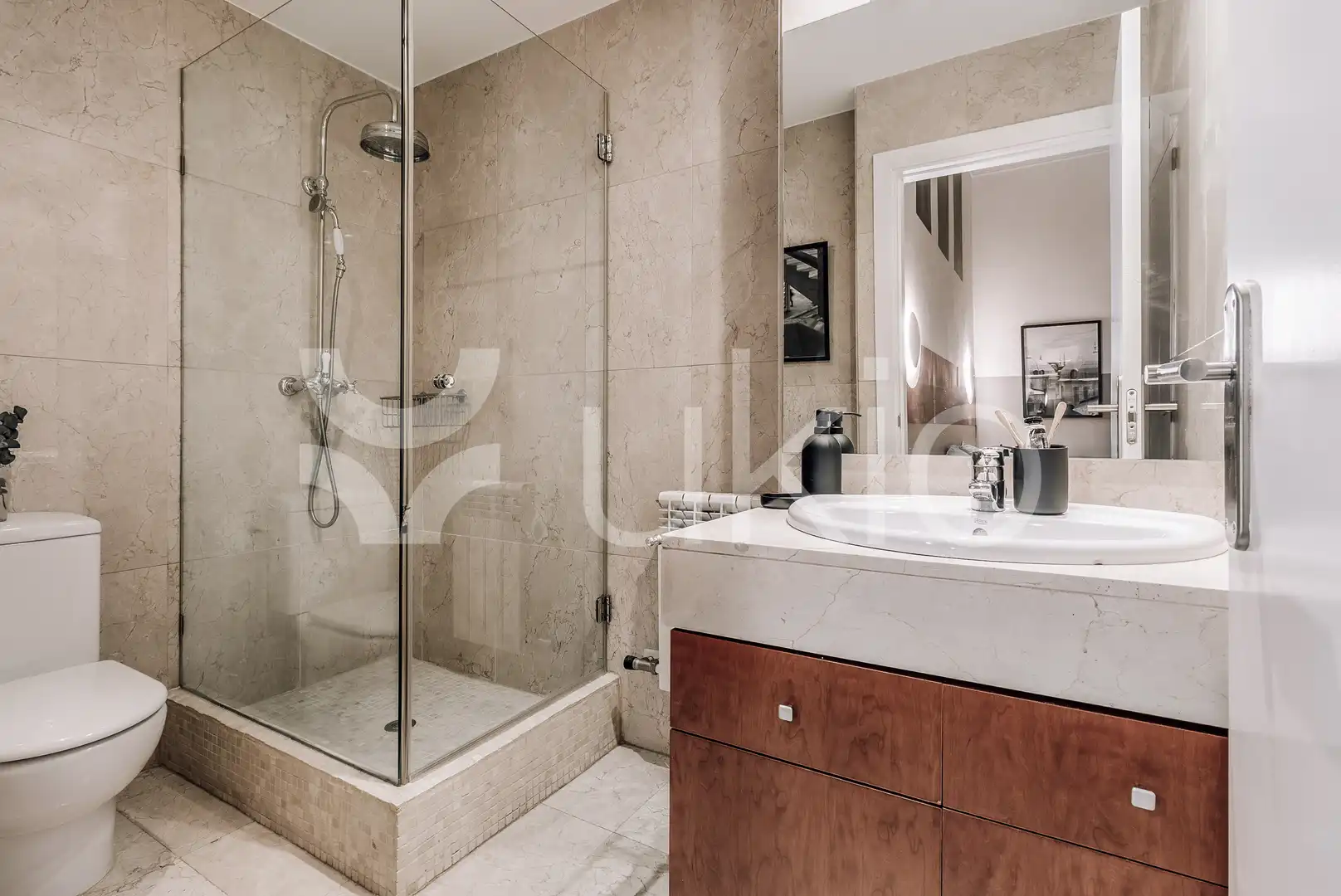 Baño de Apartamento de alquiler en Madrid con Aire acondicionado, Calefacción y Amueblado