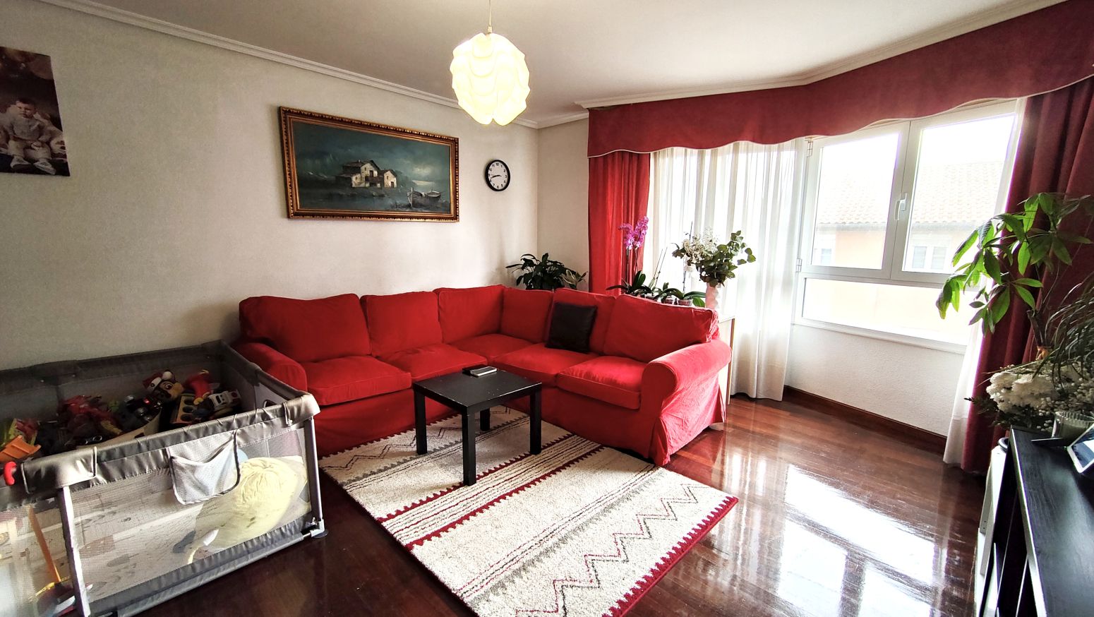 Living room of Flat for sale in Santander  with Heating, Parquet flooring and Balcony