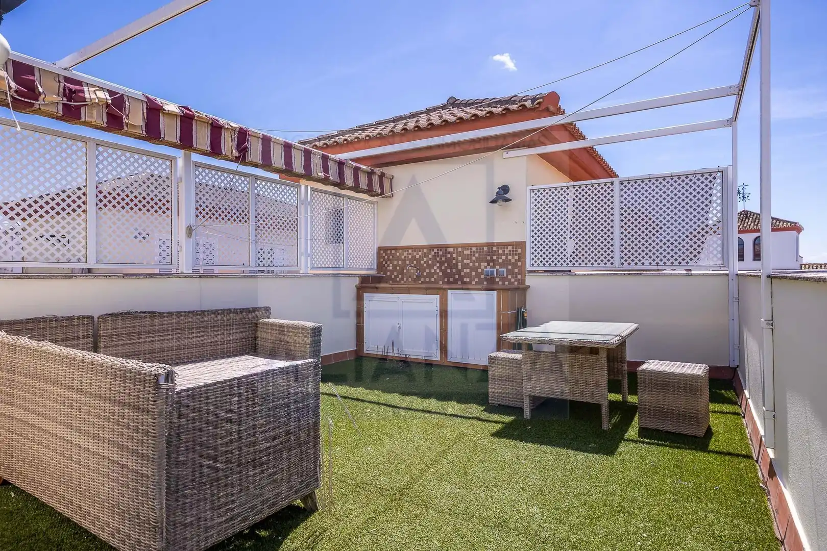 Terrasse von Maisonette zum Verkauf in Gines mit Klimaanlage, Terrasse und Abstellraum