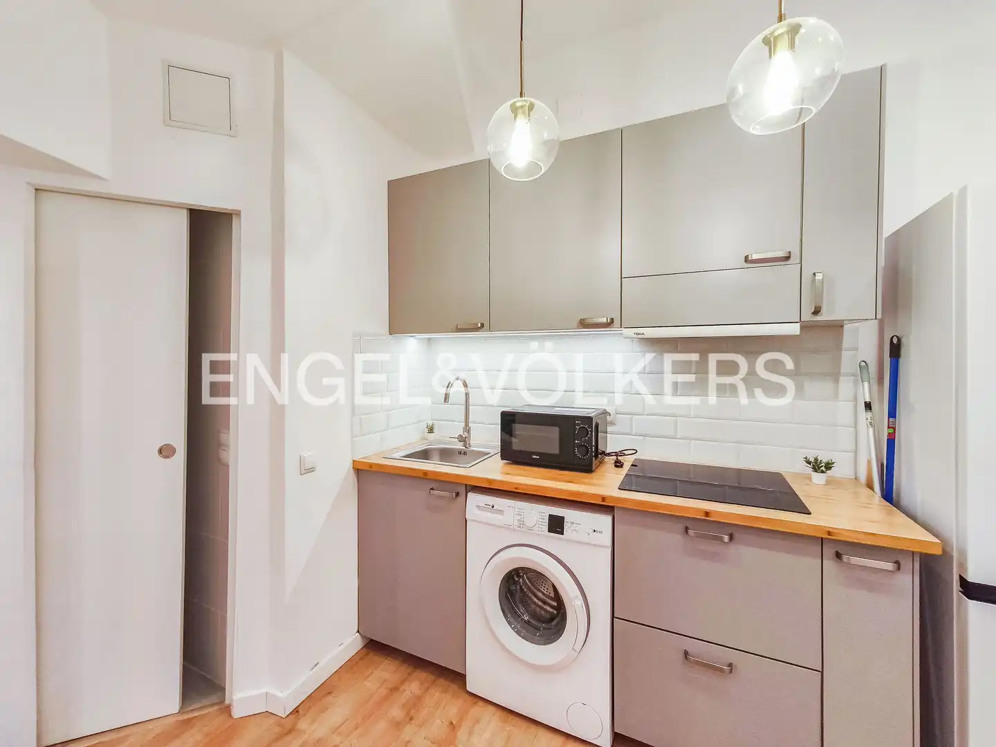 Cocina de Piso en venta en Barcelona con Aire acondicionado, Calefacción y Amueblado