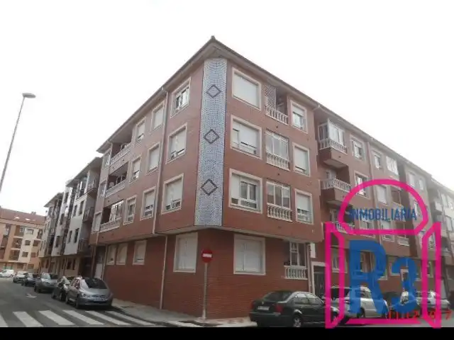 Exterior view of Flat for rent in Villaquilambre  with Heating, Terrace and Furnished