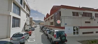 Vista exterior de Nau industrial en venda en Elda amb Calefacció