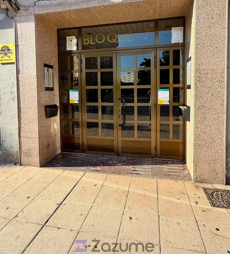 Pis de lloguer a Pl. de la Albada, La Jota
