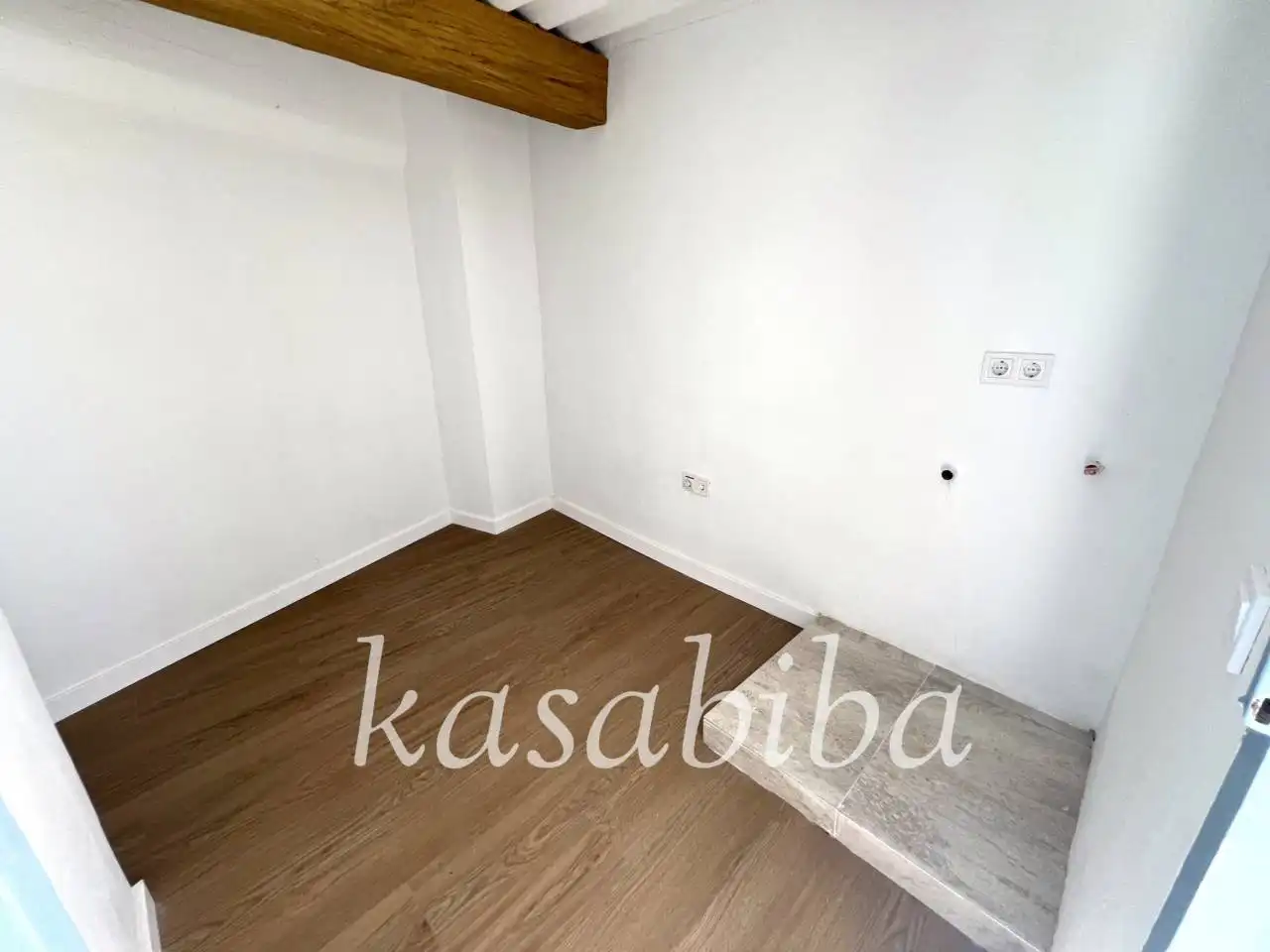 Wohnung zum Verkauf in Valencia mit Klimaanlage, Heizung und Parkett