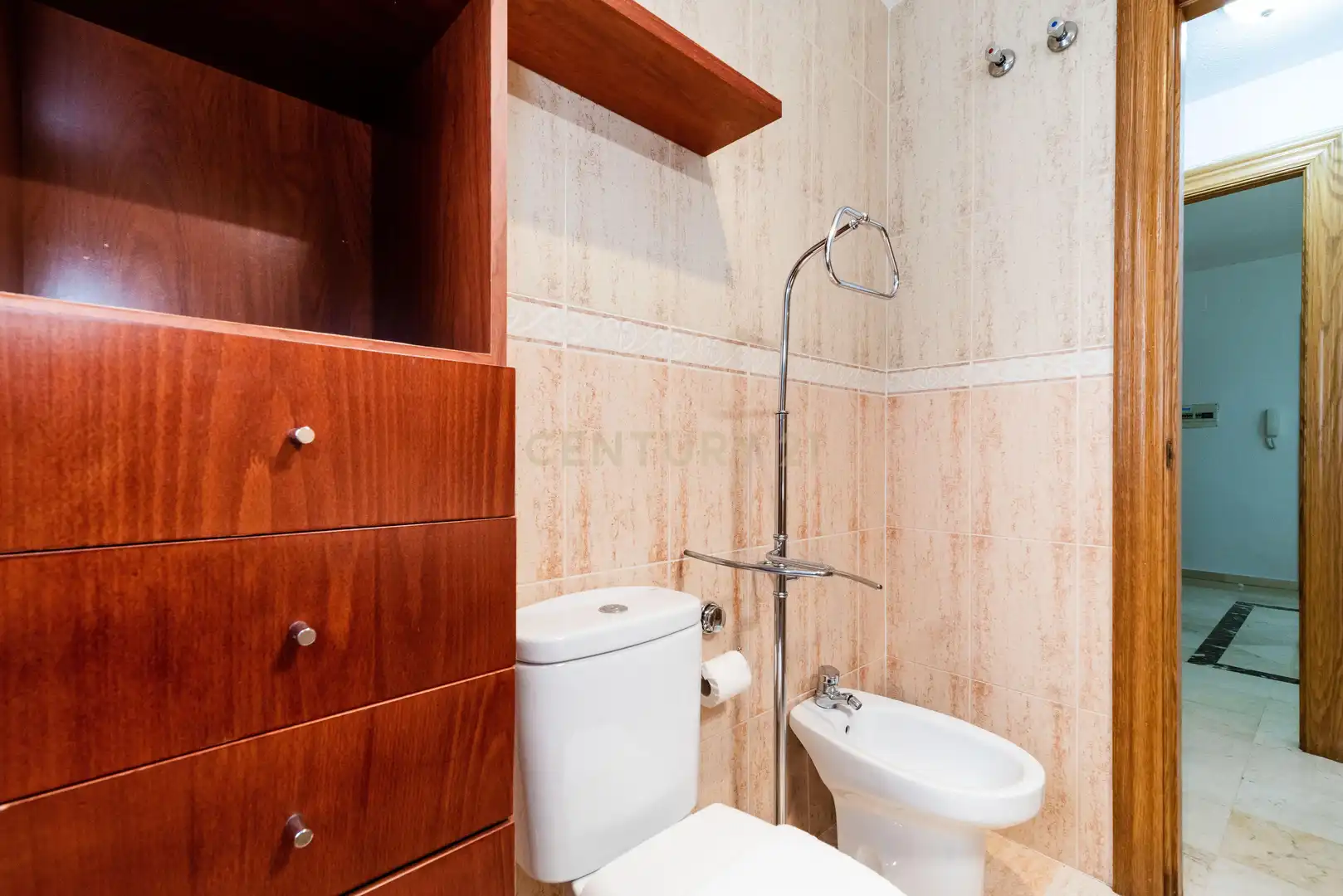 Baño de Piso en venta en Granada con Aire acondicionado