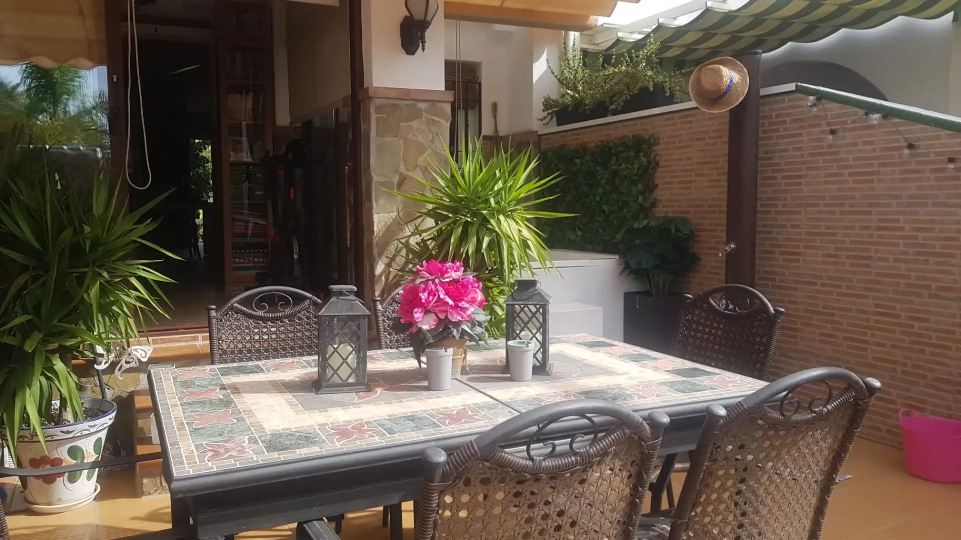 Terrasse von Einfamilien-Reihenhaus zum Verkauf in Nerja mit Klimaanlage, Heizung und Terrasse