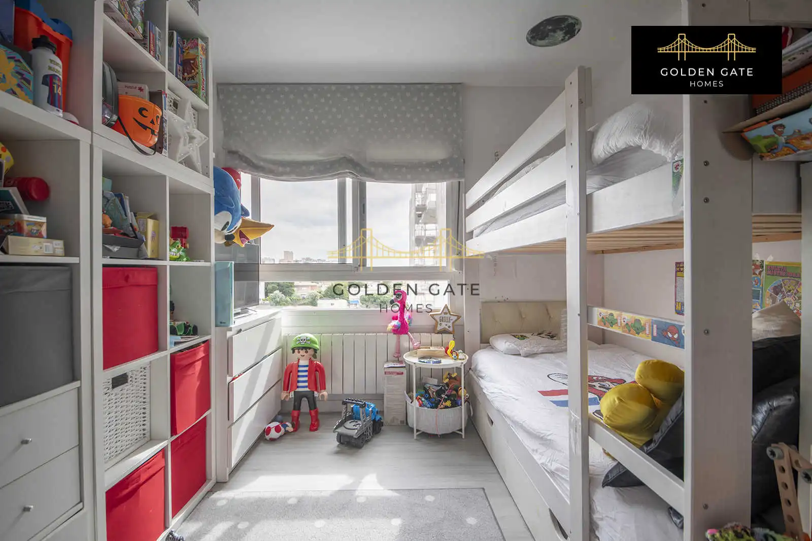 Bedroom of Flat for sale in El Masnou  with Air Conditioner, Heating and Parquet flooring