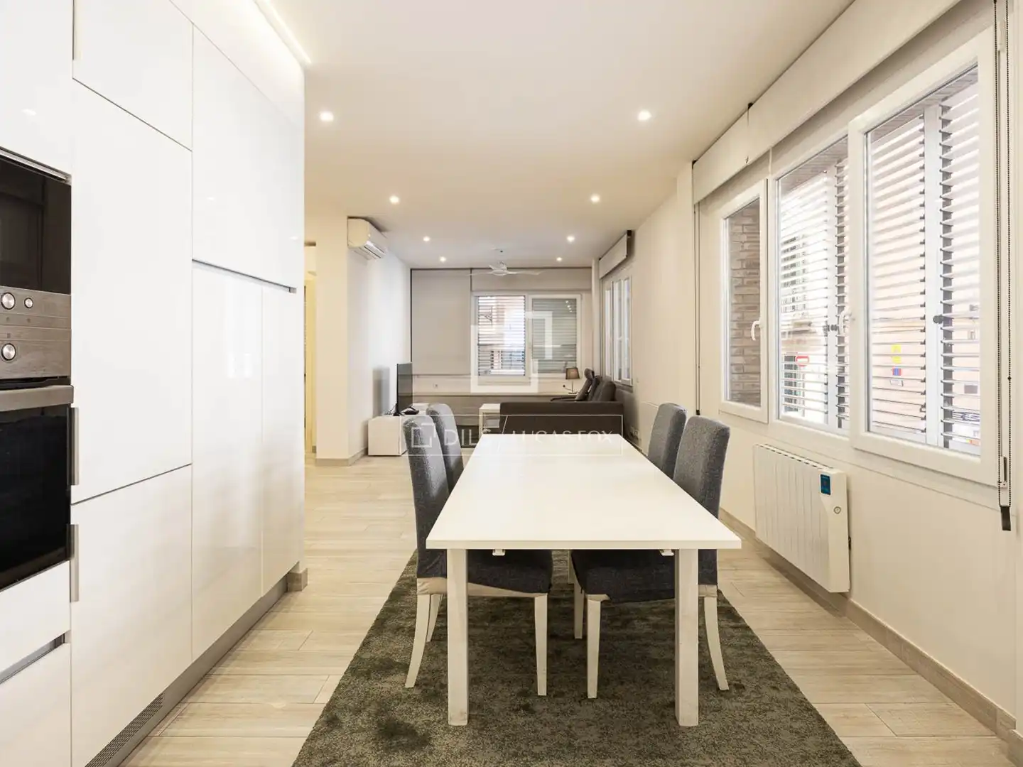 Comedor de Piso en venta en Barcelona con Aire acondicionado