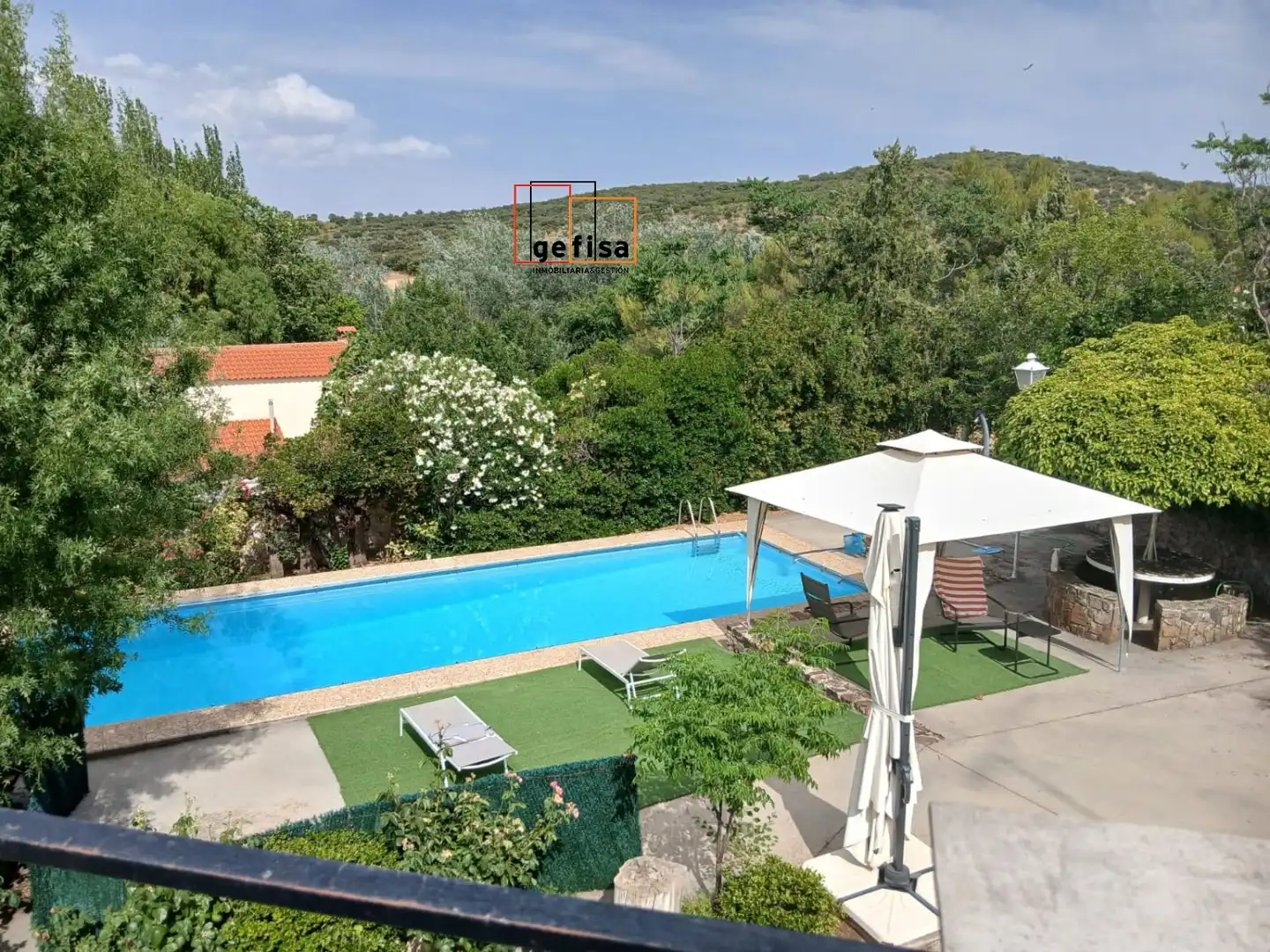 Piscina de Casa o chalet en venta en Santa Cruz de Mudela con Aire acondicionado, Calefacción y Terraza