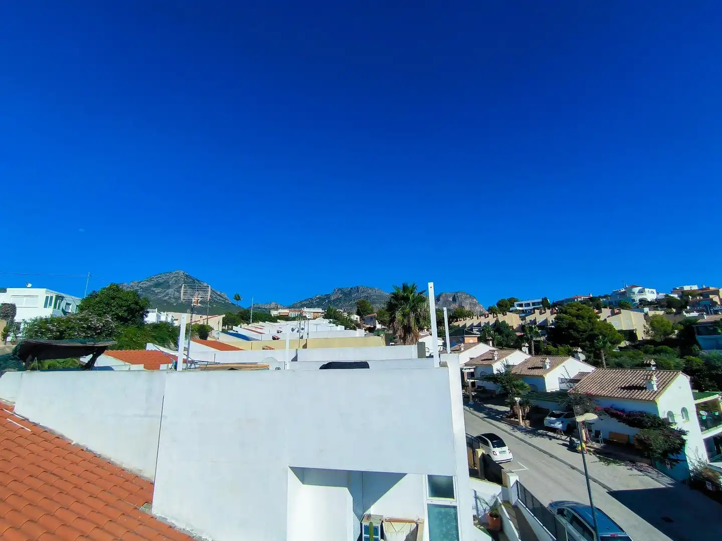 Vista exterior de Casa o chalet en venta en La Nucia con Aire acondicionado, Jardín privado y Terraza