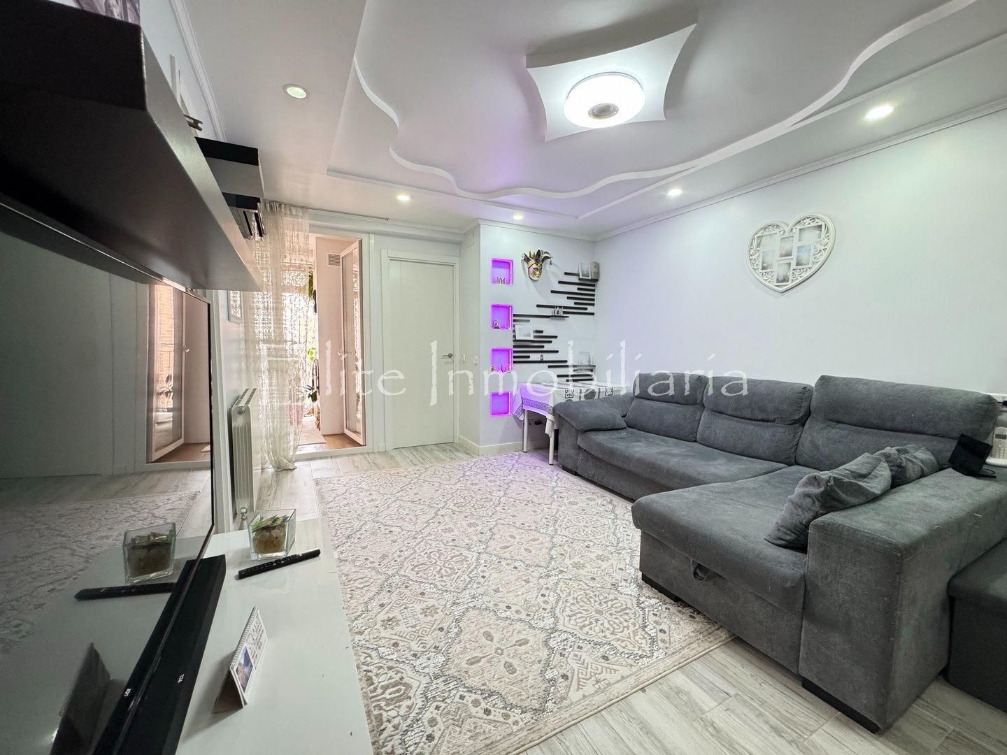 Sala de estar de Piso en venta en Alcorcón con Aire acondicionado y Calefacción