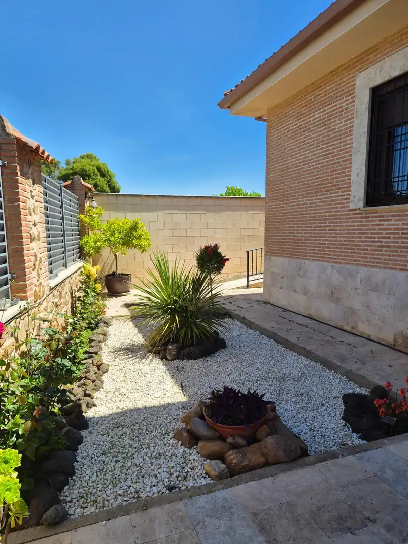 Jardín de Casa o chalet en venta en Ciudad Real con Aire acondicionado, Calefacción y Jardín privado