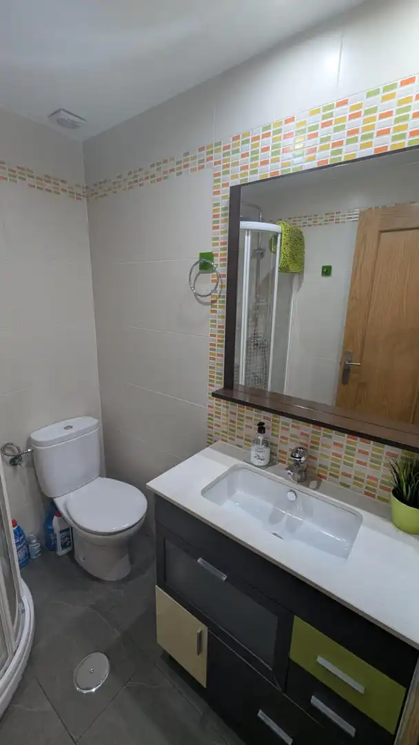 Baño de Piso de alquiler en Madrid con Aire acondicionado, Calefacción y Parquet