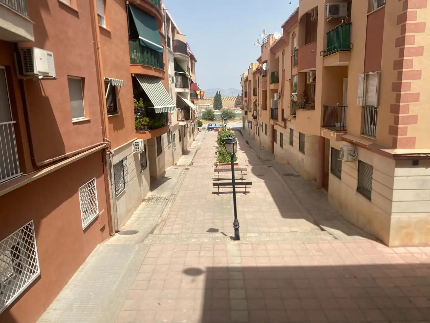 Vista exterior de Local en venta en Las Gabias con Aire acondicionado