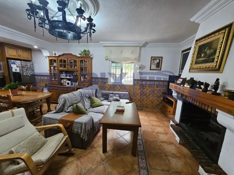 Sala d'estar de Finca rústica en venda en Ciudad Real amb Aire condicionat, Parquet i Traster
