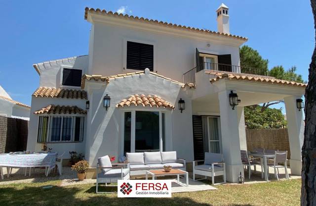 Casa-chalet en Alquiler en El Manantial