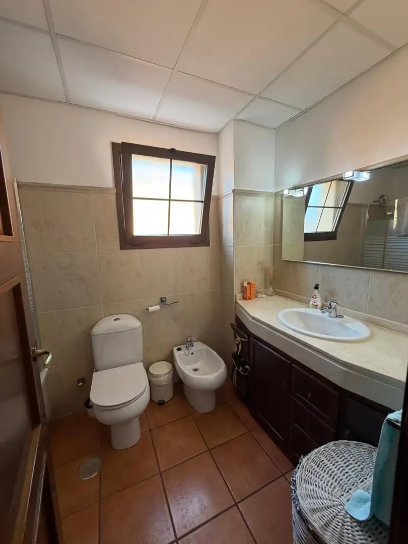 Bathroom of Houses for sale in Utrera
