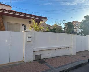 Vista exterior de Casa adosada en venda en Águilas amb Jardí privat, Moblat i Forn