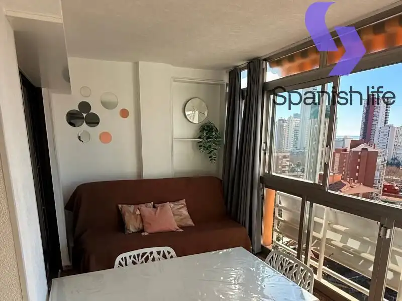Sala de estar de Apartamento en venta en Benidorm con Amueblado