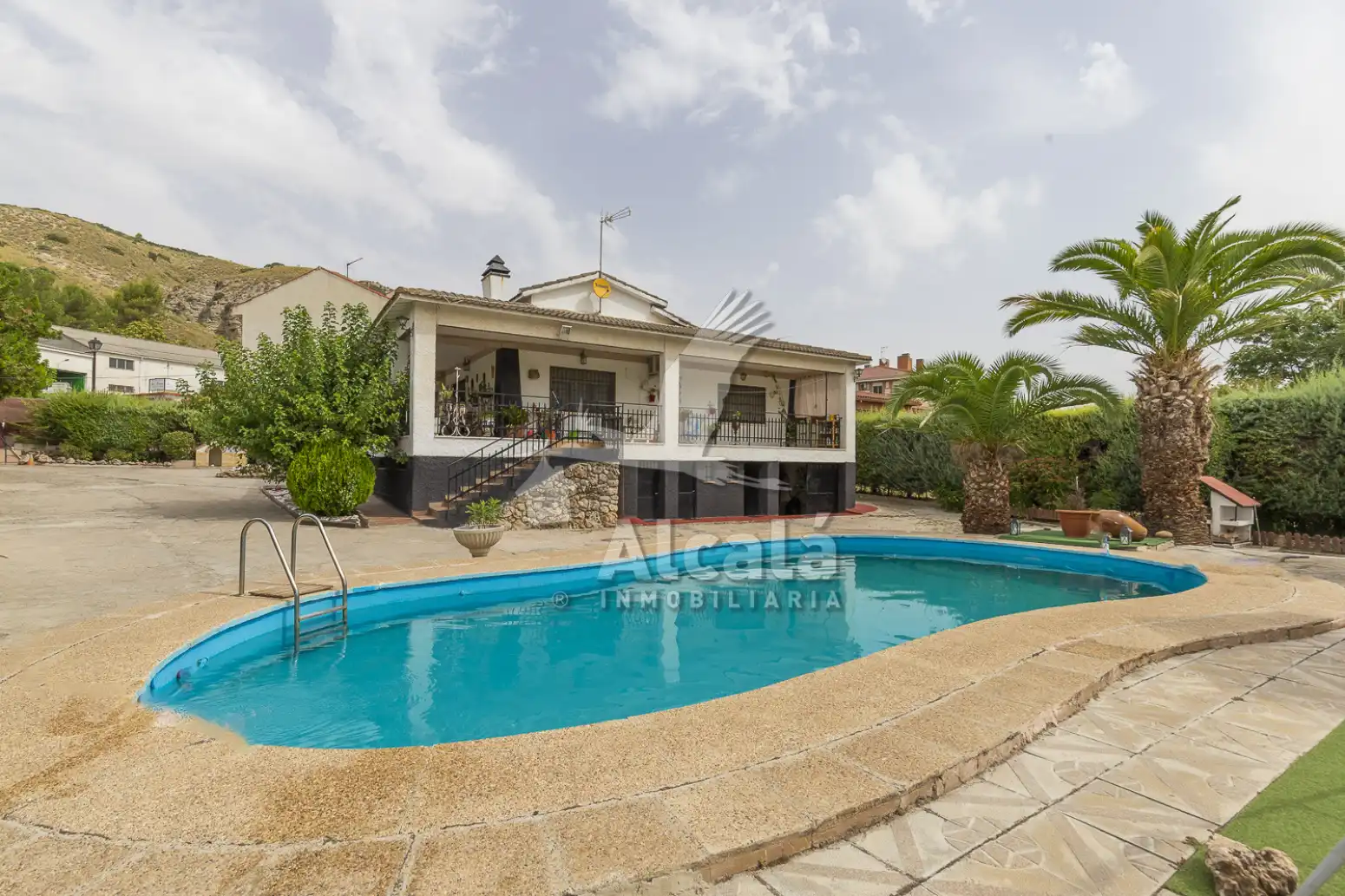 Vista exterior de Casa o chalet en venta en Tielmes con Aire acondicionado, Calefacción y Jardín privado
