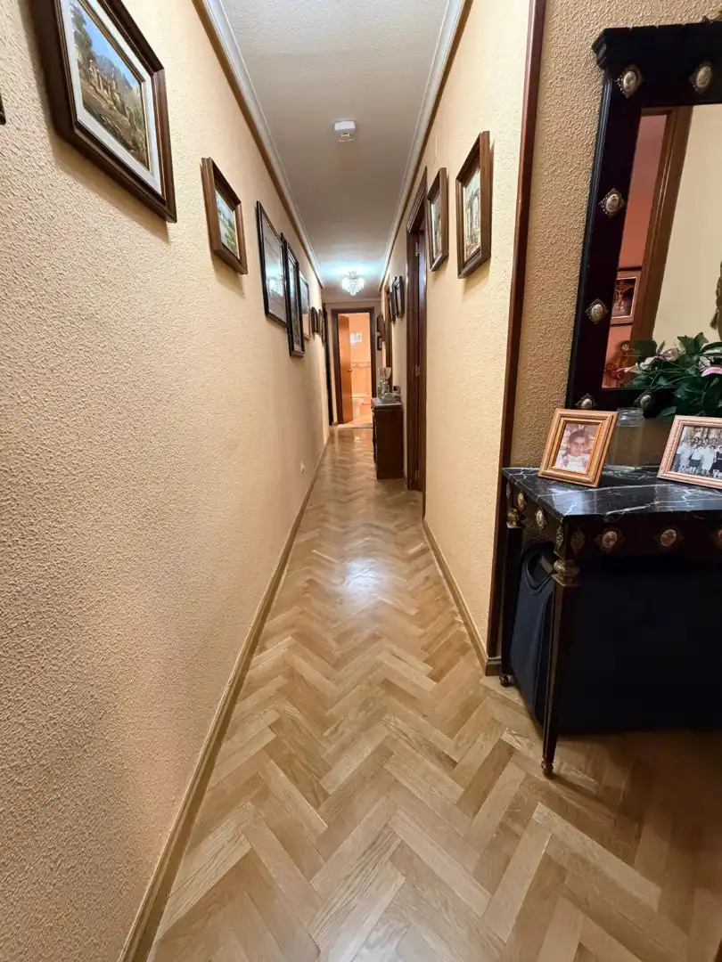Flat for sale in Madrid  with Air Conditioner, Heating and Terrace