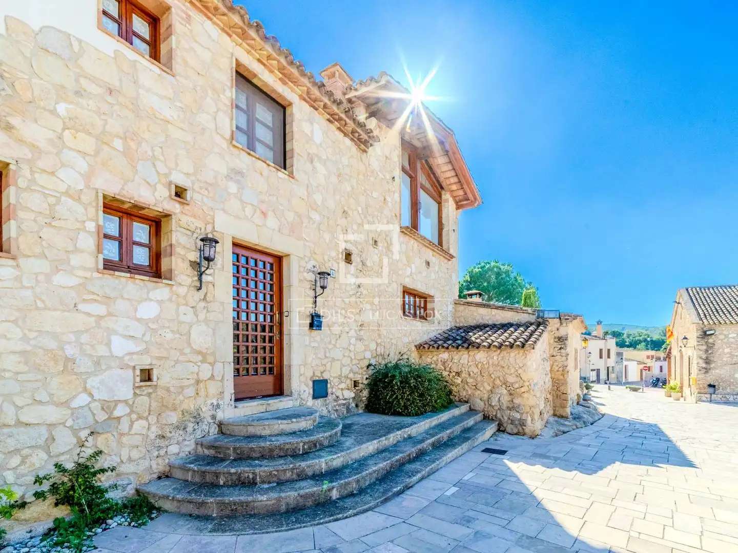 Vista exterior de Finca rústica en venda en Castellet i la Gornal amb Jardí privat, Parquet i Terrassa