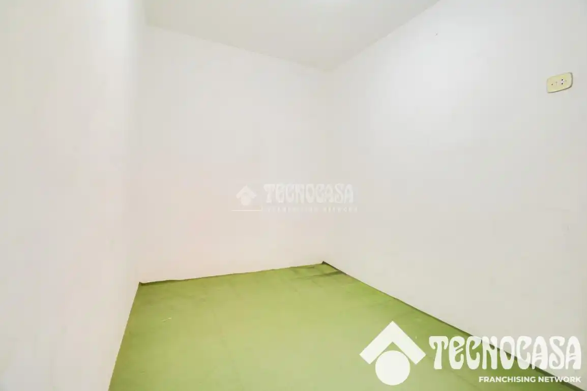 Wohnung zum Verkauf in Mataró mit Klimaanlage, Balkon und Alarm