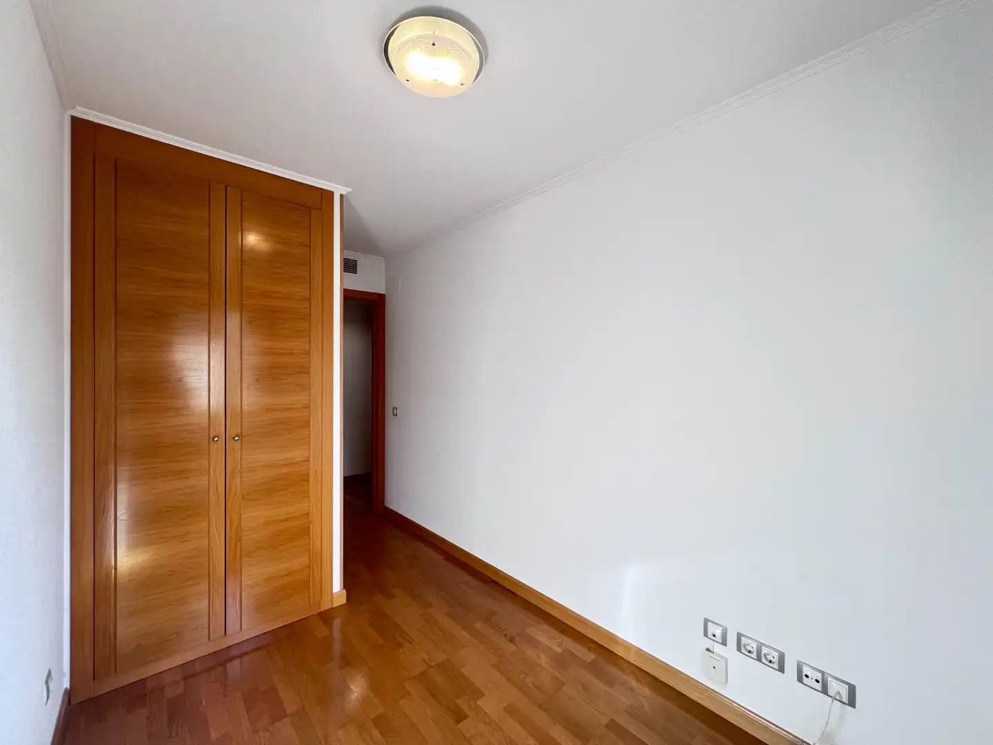 Bedroom of Flat for rent in Madrid  with Air Conditioner, Heating and Private garden