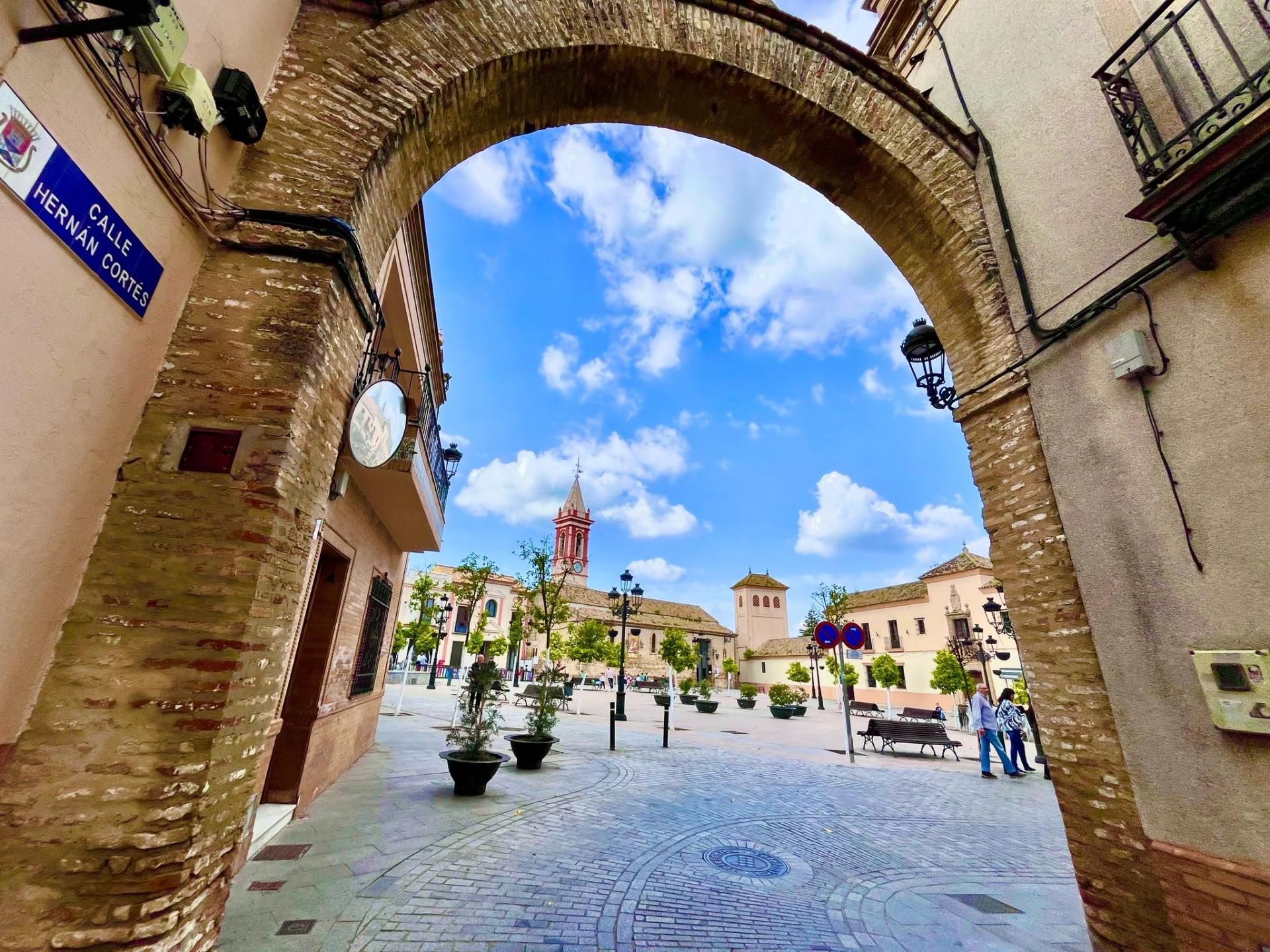 Vista exterior de Casa adosada en venta en Castilleja de la Cuesta con Terraza
