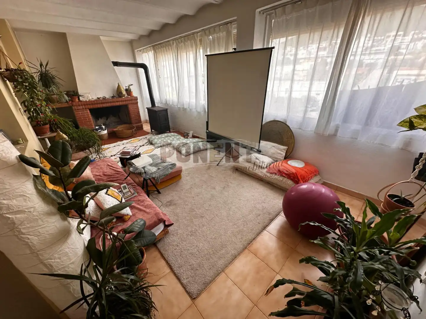 Sala de estar de Piso en venta en Santa Eulària des Riu con Balcón