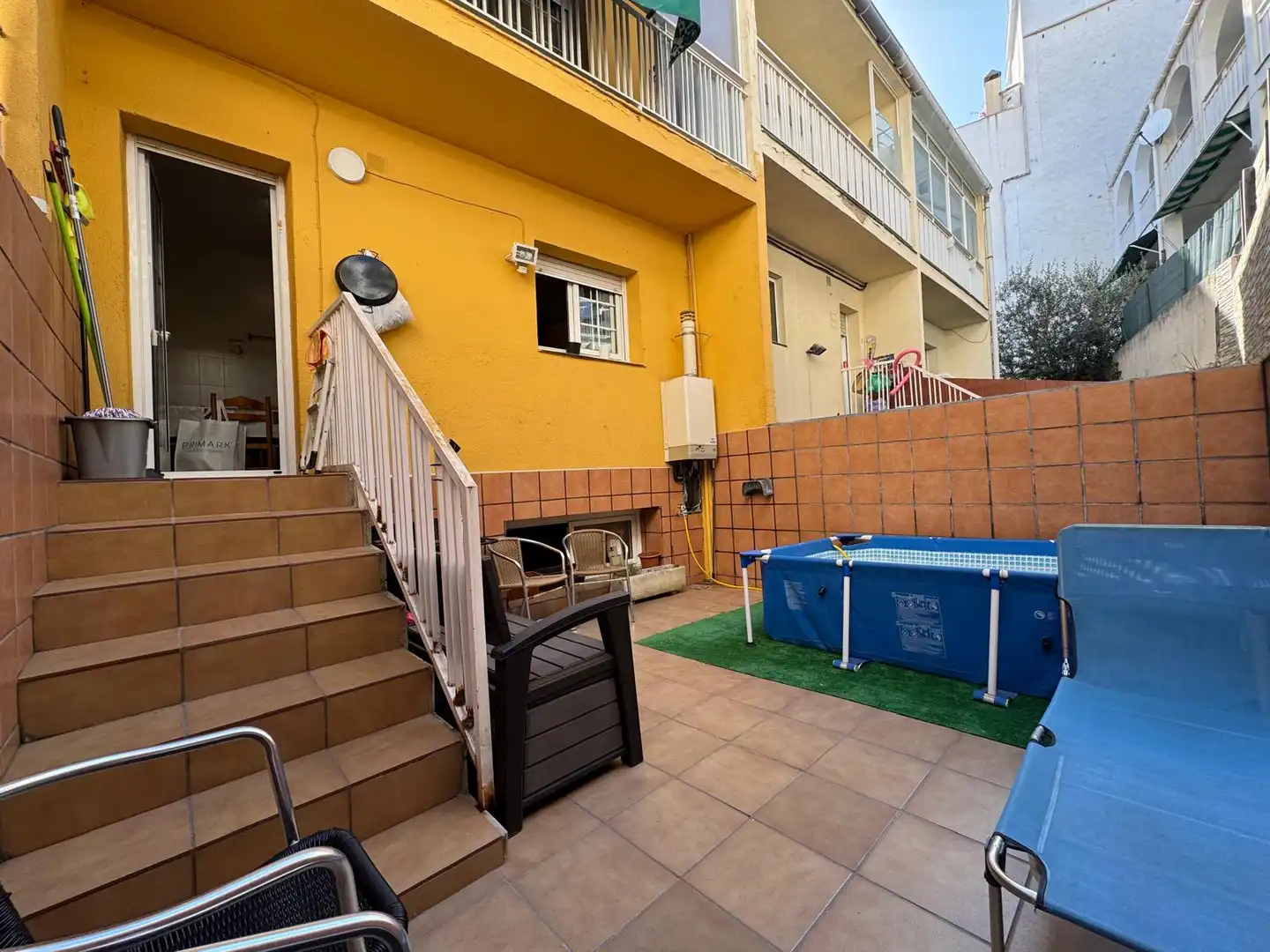 Piscina de Casa adosada en venta en La Palma de Cervelló con Aire acondicionado, Calefacción y Parquet