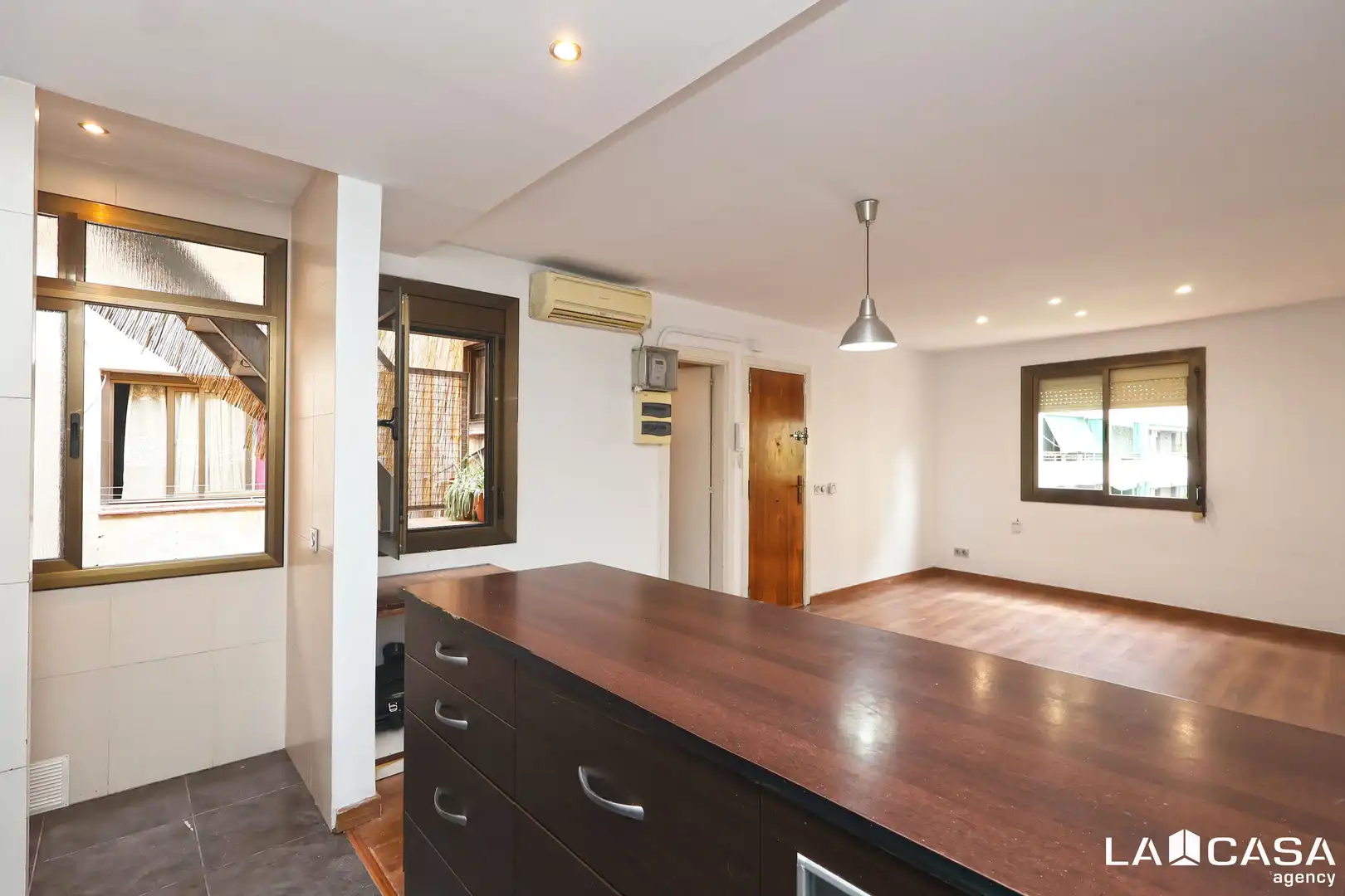 Cocina de Ático en venta en L'Hospitalet de Llobregat con Balcón
