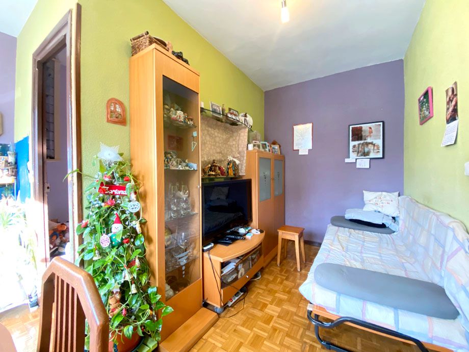 Bedroom of Flat for sale in Vitoria - Gasteiz  with Heating, Parquet flooring and Furnished