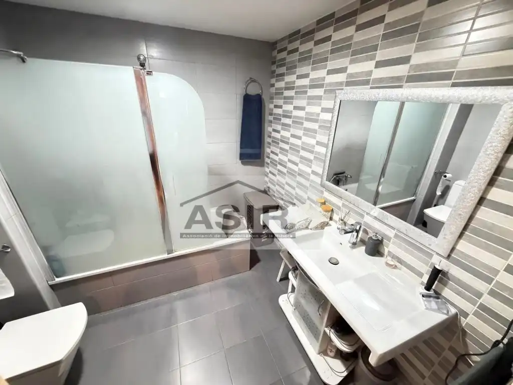 Bathroom of Flat for sale in Alzira