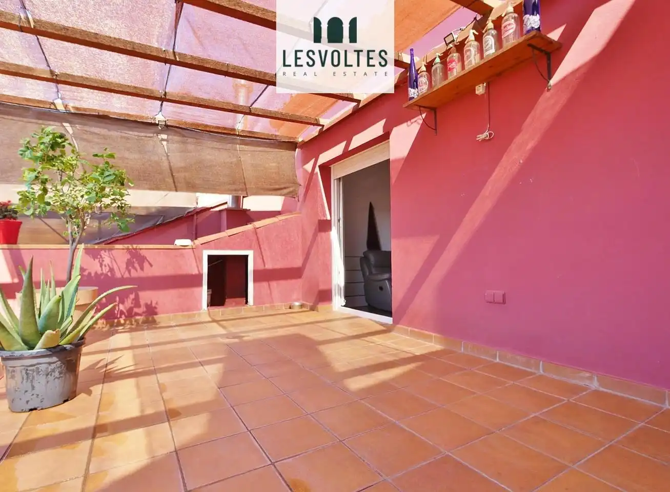 Piso en venta en Carrer de Bellcaire, La Punxa