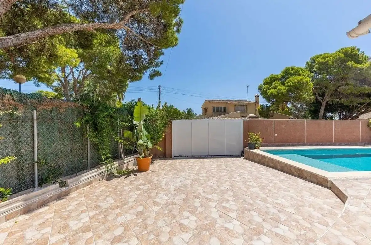 Chalet con piscina en venta en Yate, imagen 8