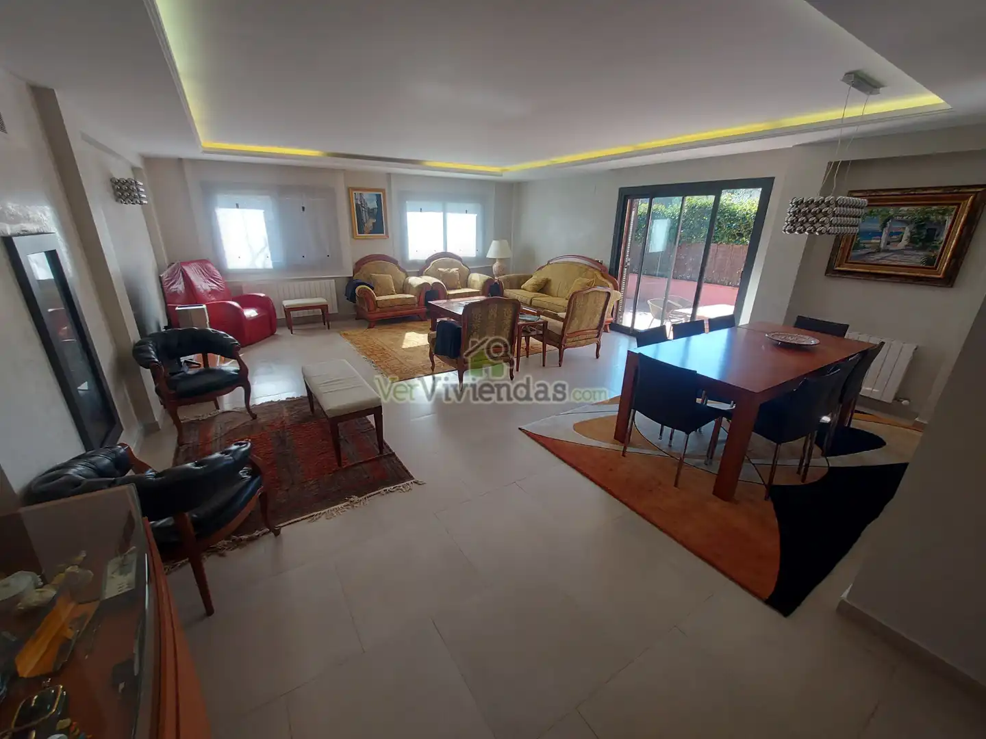 Sala d'estar de Casa o xalet en venda en Begues amb Aire condicionat, Calefacció i Jardí privat