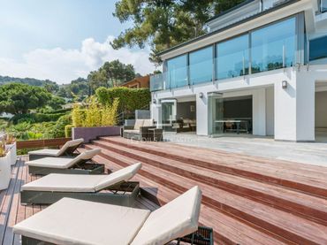 Villa con balcone in vendita a Santa Cristina - Sant Francesc
