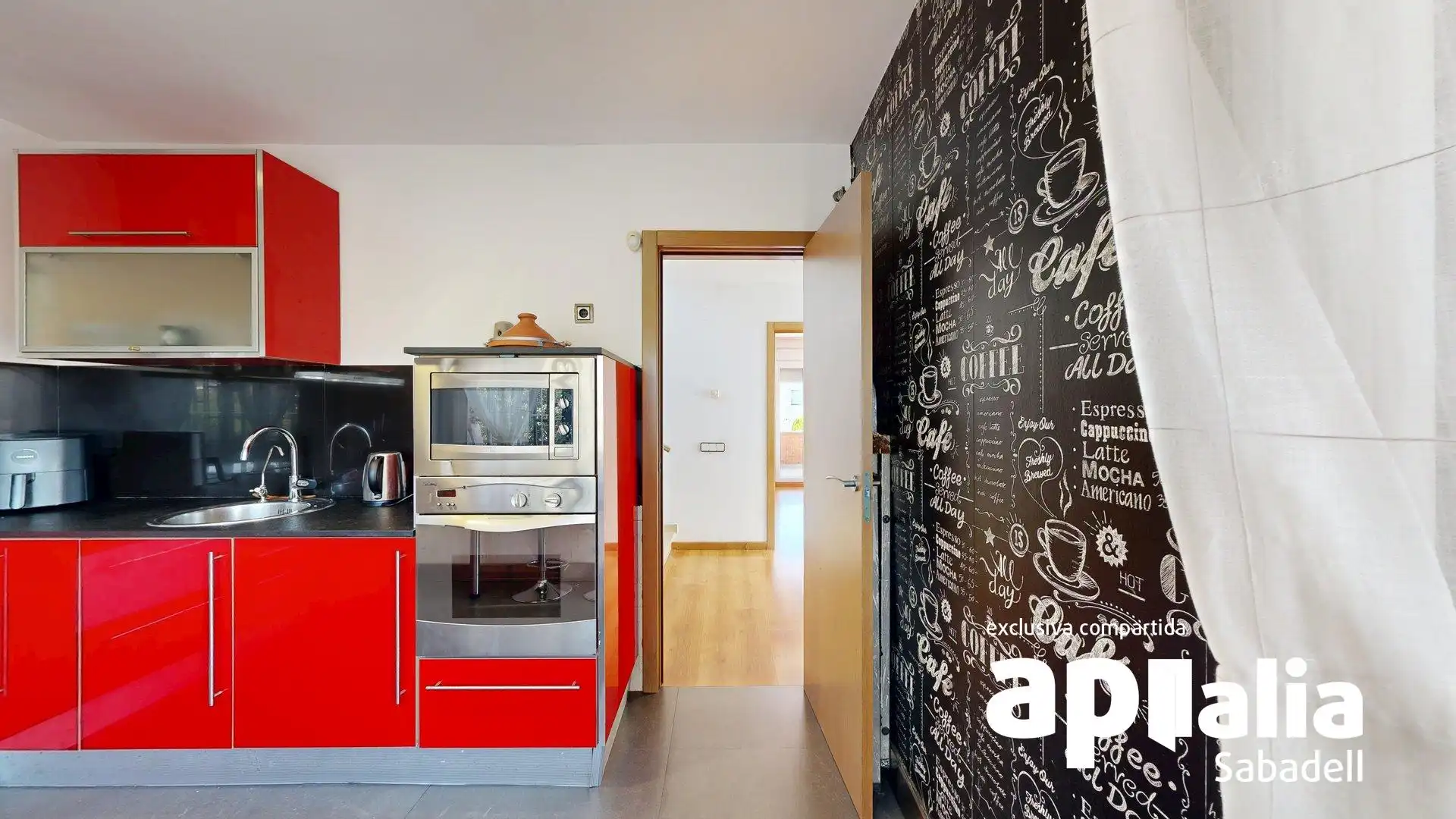 Cocina de Casa o chalet en venta en Barberà del Vallès con Calefacción, Jardín privado y Terraza
