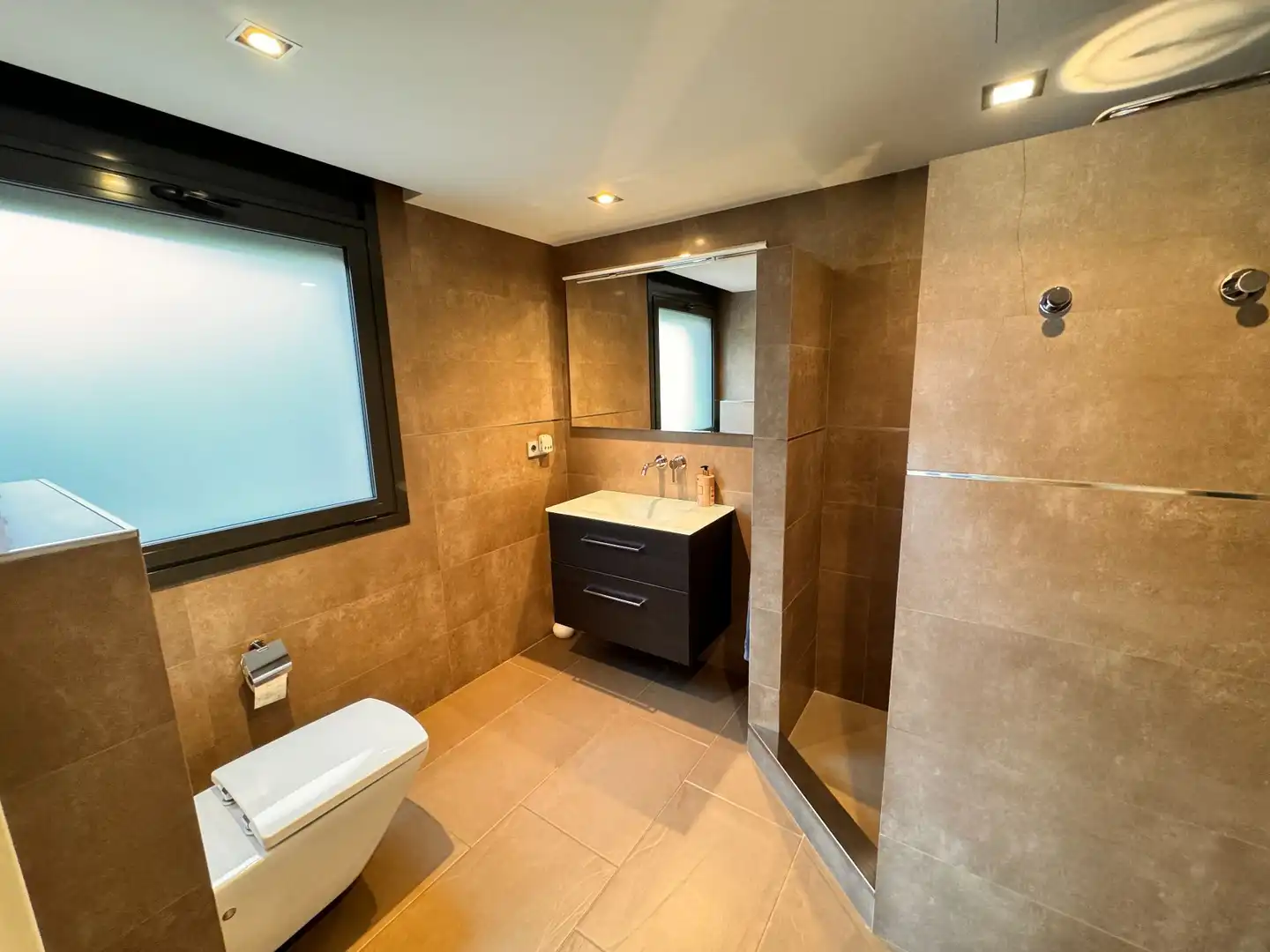 Baño de Casa o chalet en venta en Vallromanes con Aire acondicionado, Calefacción y Jardín privado