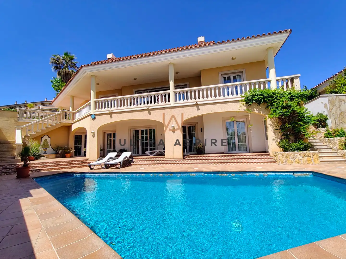 Vista exterior de Casa o xalet en venda en Maó - Mahón amb Aire condicionat, Calefacció i Jardí privat