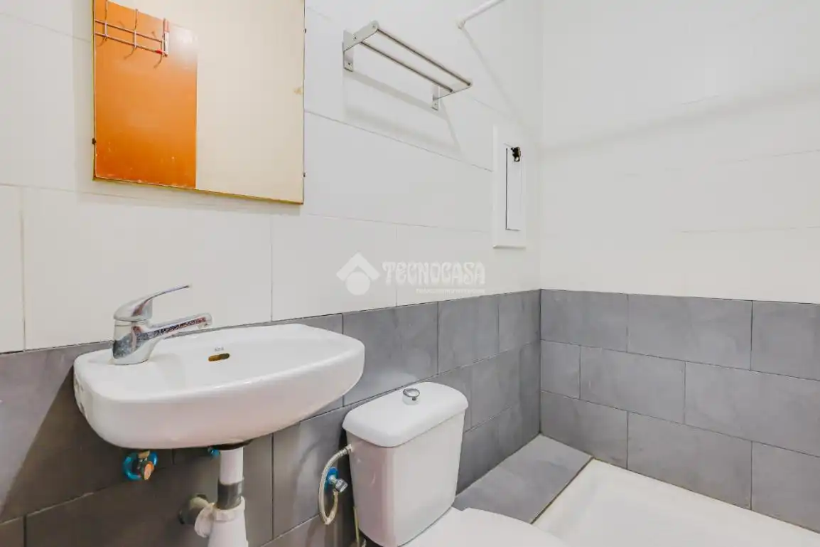Badezimmer von Wohnung zum Verkauf in Esplugues de Llobregat mit Terrasse
