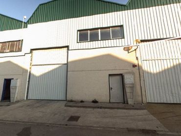 Industrial building for sale in C/ la Vega