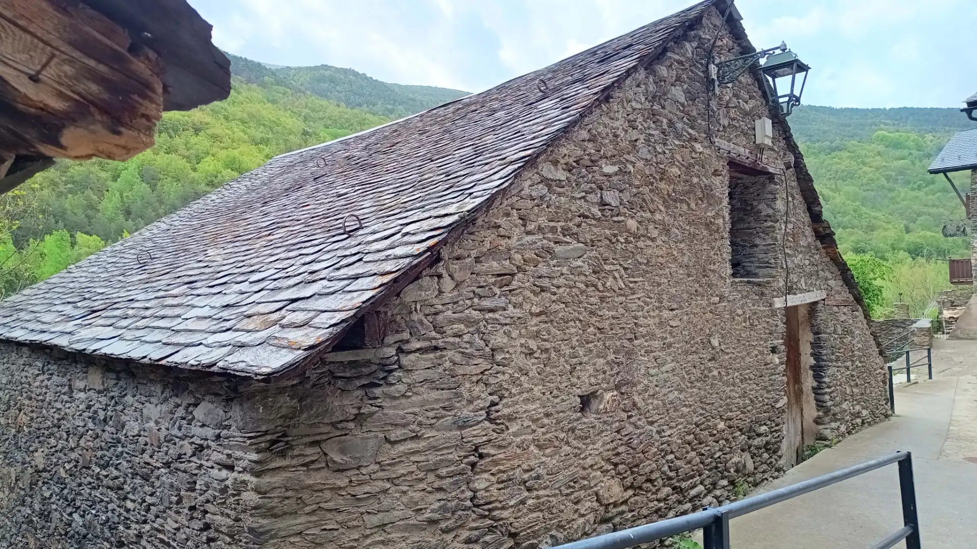 Vista exterior de Finca rústica en venta en Alins con Jardín privado