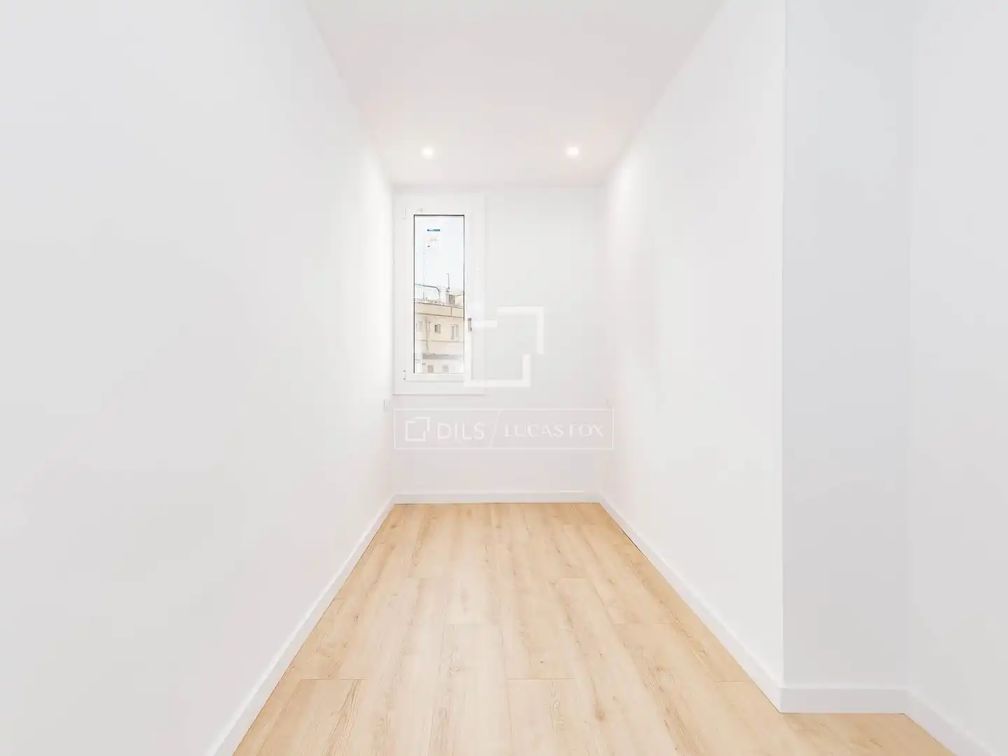 Schlafzimmer von Wohnung zum Verkauf in Barcelona mit Klimaanlage, Heizung und Parkett